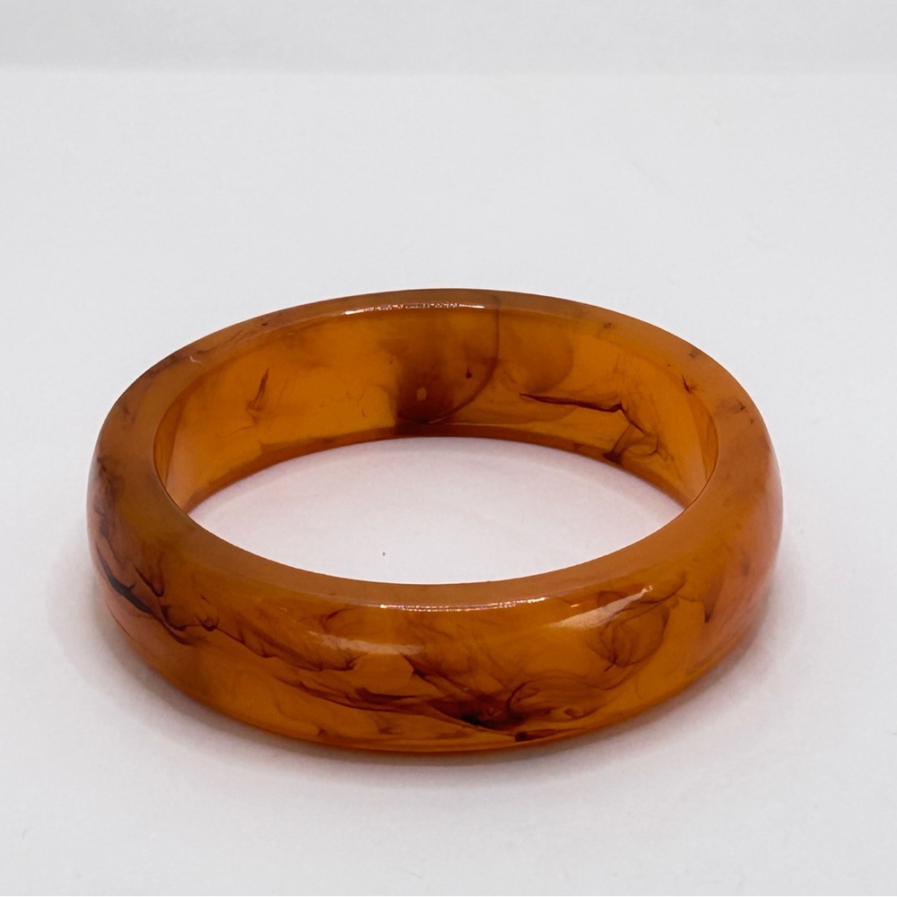 Bakelite Honey Root-beer Marbled Bangle Bracelet